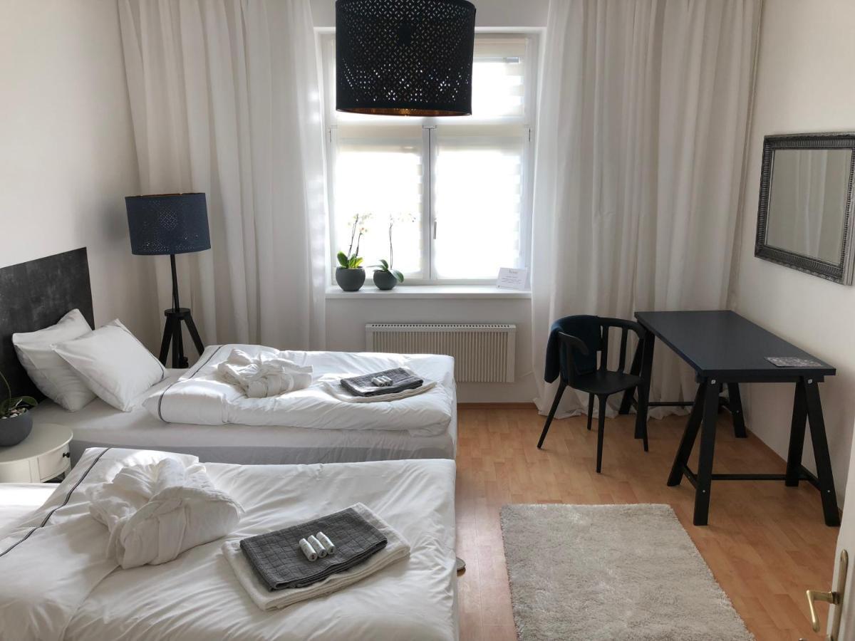 Pension Skylark Pardubice Quarto foto